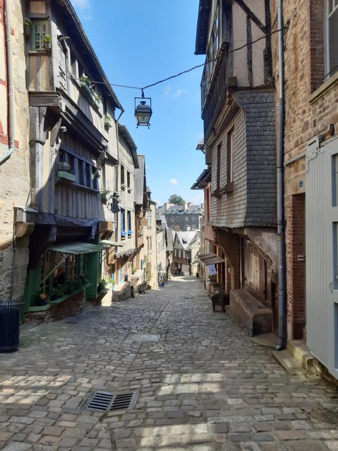 L'aparthe - Vue Sur La Place Du Marche Apartment *