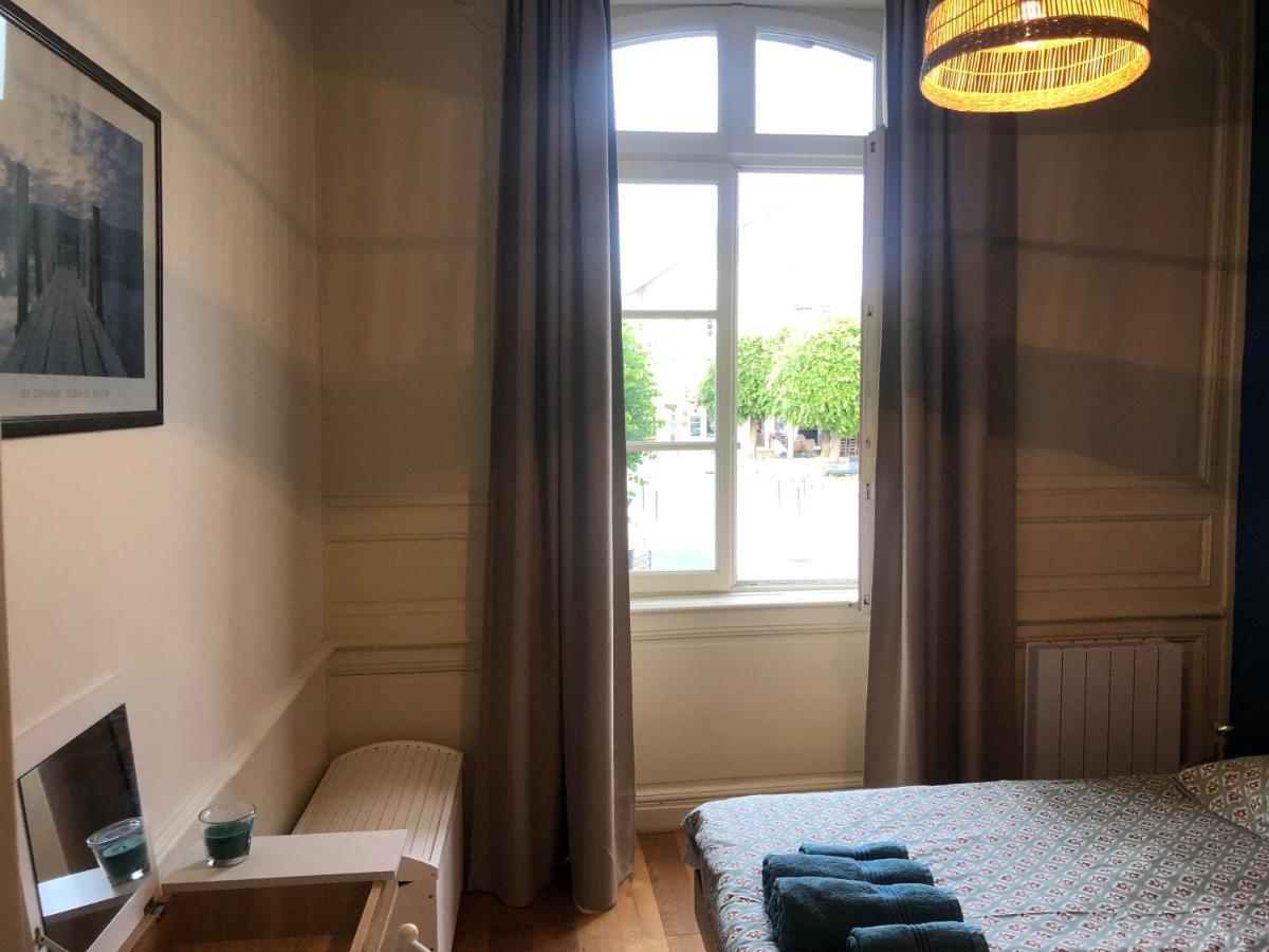 L'aparthe - Vue Sur La Place Du Marche Apartment
